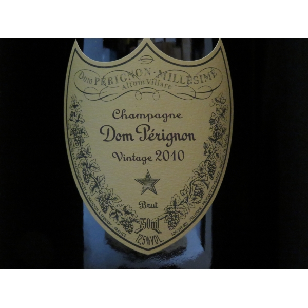 Cuvée  Dom Perignon Brut Champagne 2010
