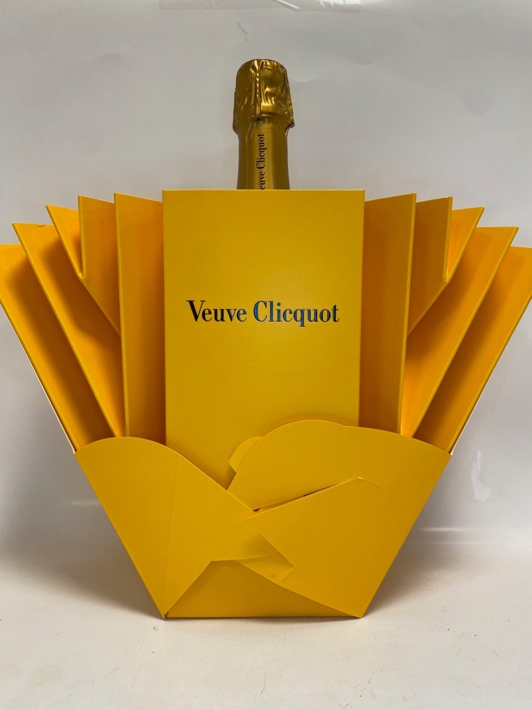 Buy Veuve Clicquot : Brut Carte Jaune Ice Box 