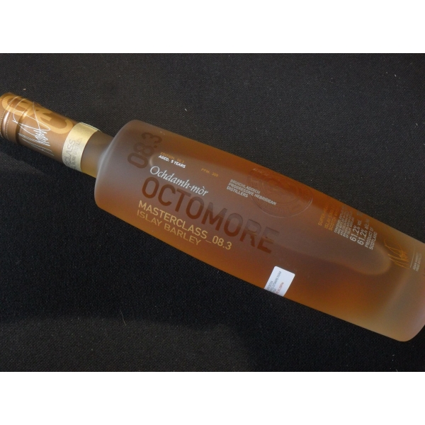 Bruichladdich  Octomore 8.3  Islay Barley