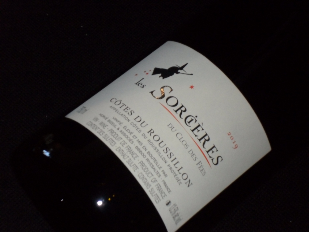 Domaine Clos Des Fees Les Sorcieres 2019 Vins Languedoc Roussillon France La Cave de l'Ill